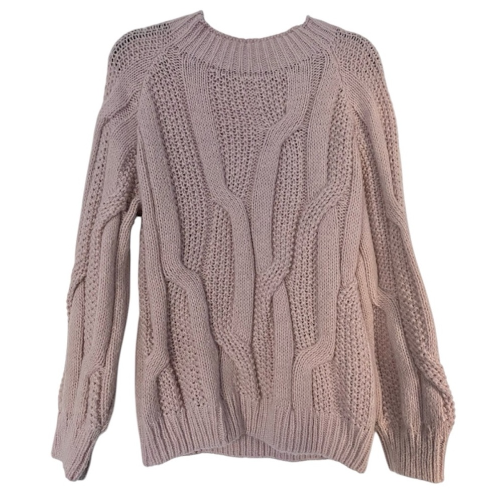 Knit light pink sweater